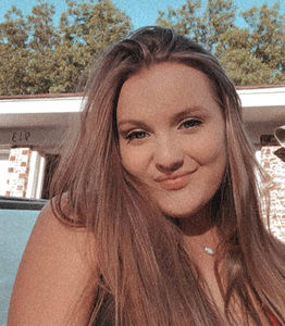 Meet your Posher, Brooke